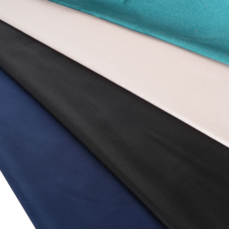 50D*50D Țesătură vopsită lucioasă și răsucită din satin elastic