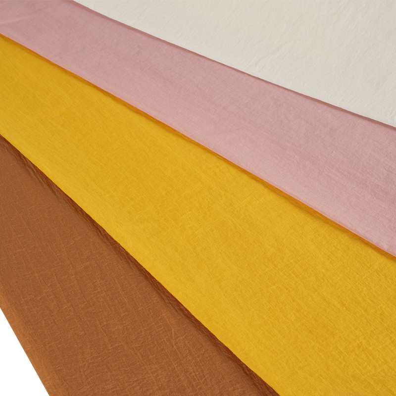 400T țesătură de vopsire din nailon cu elasticitate redusă semi-mat